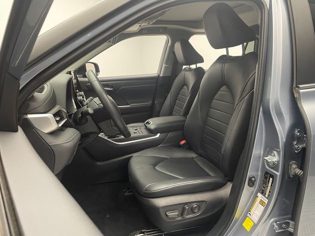 2023 Toyota Highlander XLE AWD - 22942123 - 12