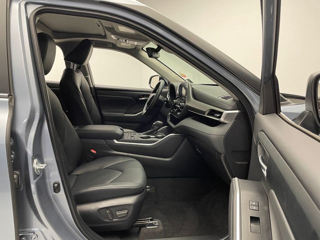 2023 Toyota Highlander XLE AWD - 22942123 - 16