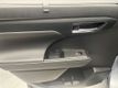 2023 Toyota Highlander XLE AWD - 22942123 - 32