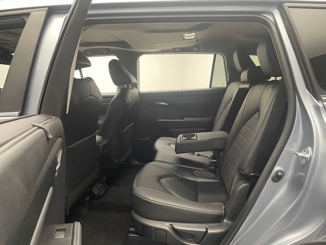 2023 Toyota Highlander XLE AWD - 22942123 - 33