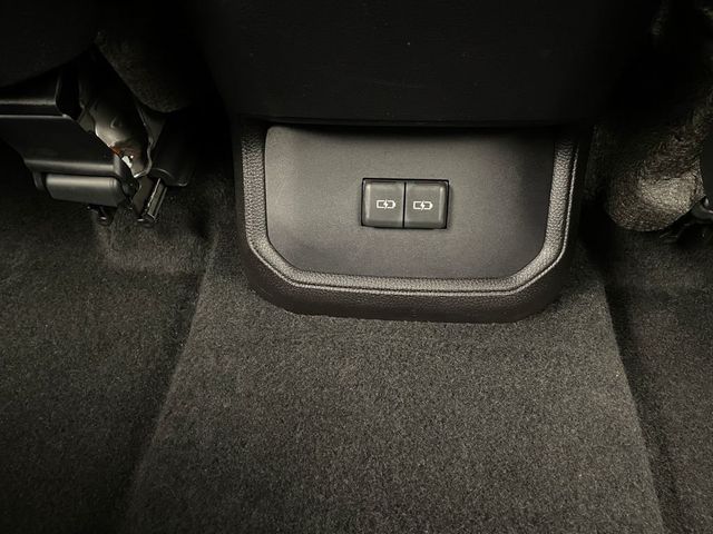 2023 Toyota Highlander XLE AWD - 22942123 - 39