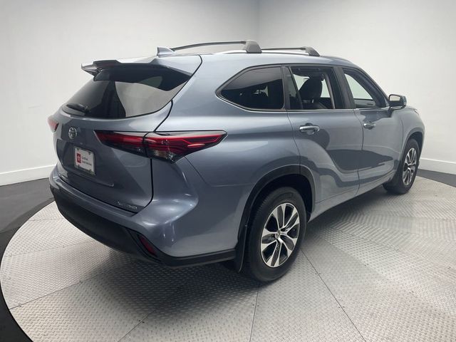 2023 Toyota Highlander XLE AWD - 22942123 - 4