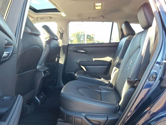 2023 Toyota Highlander XLE AWD - 22955830 - 11
