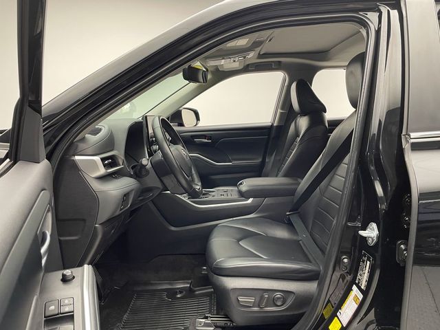 2023 Toyota Highlander XLE AWD - 22983546 - 11