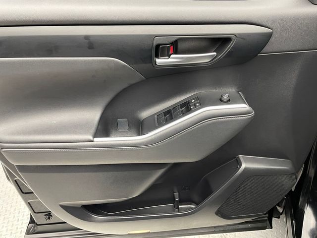 2023 Toyota Highlander XLE AWD - 22983546 - 8