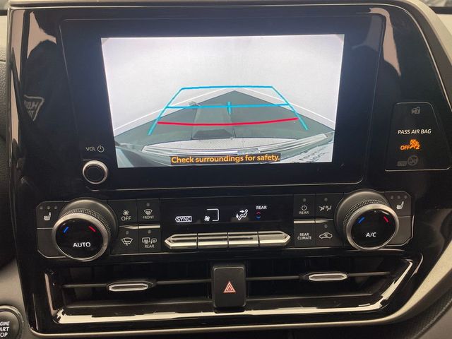 2023 Toyota Highlander XLE AWD - 22992789 - 25