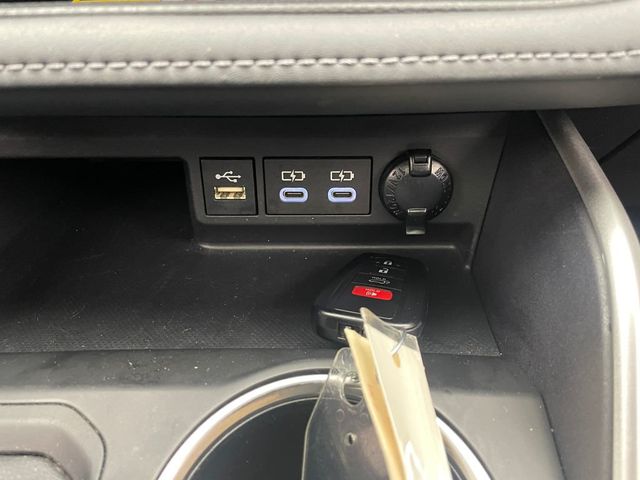 2023 Toyota Highlander XLE AWD - 22992789 - 27