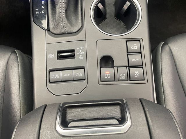 2023 Toyota Highlander XLE AWD - 22992789 - 28