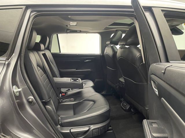 2023 Toyota Highlander XLE AWD - 22992789 - 36