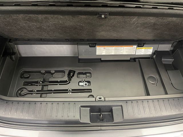 2023 Toyota Highlander XLE AWD - 22992789 - 43