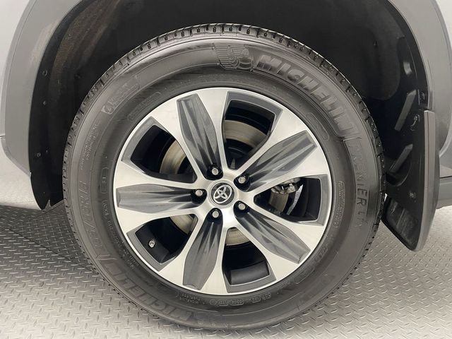 2023 Toyota Highlander XLE AWD - 22992789 - 49