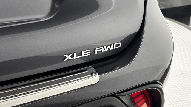 2023 Toyota Highlander XLE AWD - 23037056 - 10