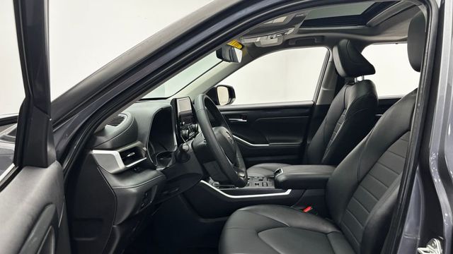 2023 Toyota Highlander XLE AWD - 23037056 - 13