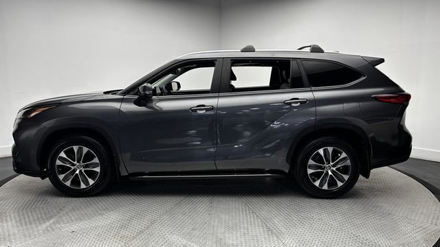 2023 Toyota Highlander XLE AWD - 23037056 - 3