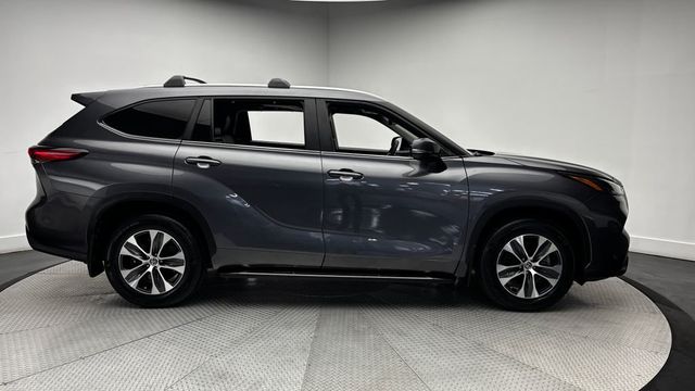 2023 Toyota Highlander XLE AWD - 23037056 - 44