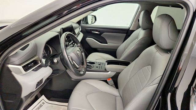2023 Toyota Highlander XLE AWD - 23014163 - 18