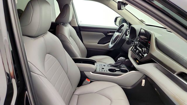 2023 Toyota Highlander XLE AWD - 23014163 - 23