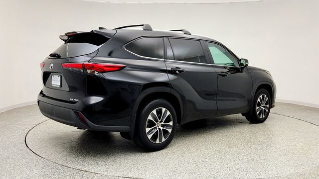 2023 Toyota Highlander XLE AWD - 23014163 - 4