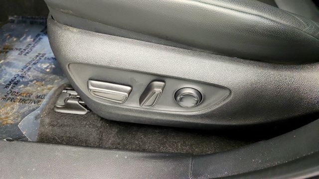 2023 Toyota Highlander XLE AWD with 12.3'' Multimedia Screen - 22978769 - 11