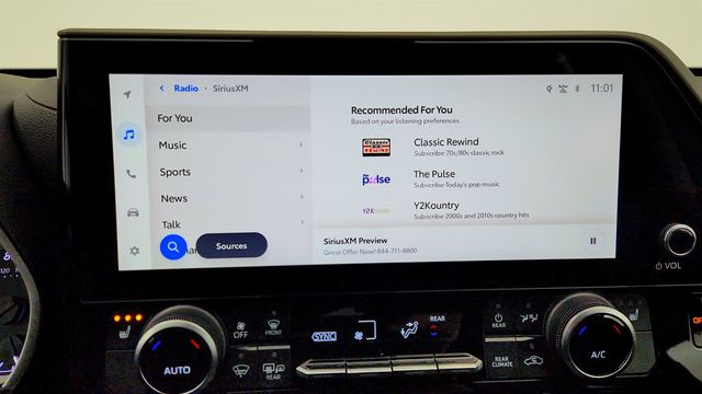 2023 Toyota Highlander XLE AWD with 12.3'' Multimedia Screen - 22978769 - 18