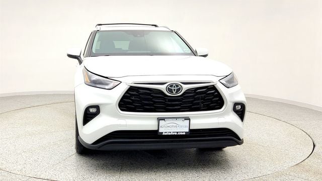 2023 Toyota Highlander XLE AWD with 12.3'' Multimedia Screen - 22978769 - 1