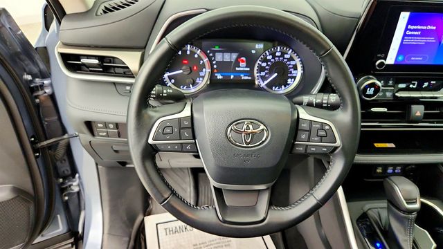 2023 Toyota Highlander XLE AWD w/ Running Boards - 23068941 - 13