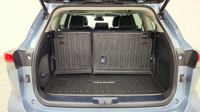 2023 Toyota Highlander XLE AWD w/ Running Boards - 23068941 - 21