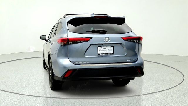 2023 Toyota Highlander XLE AWD w/ Running Boards - 23068941 - 5