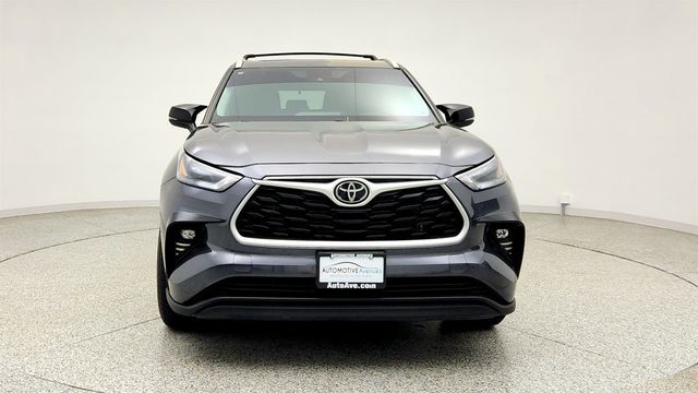 2023 Toyota Highlander XLE AWD w/ Seating for Eight - 23023143 - 1