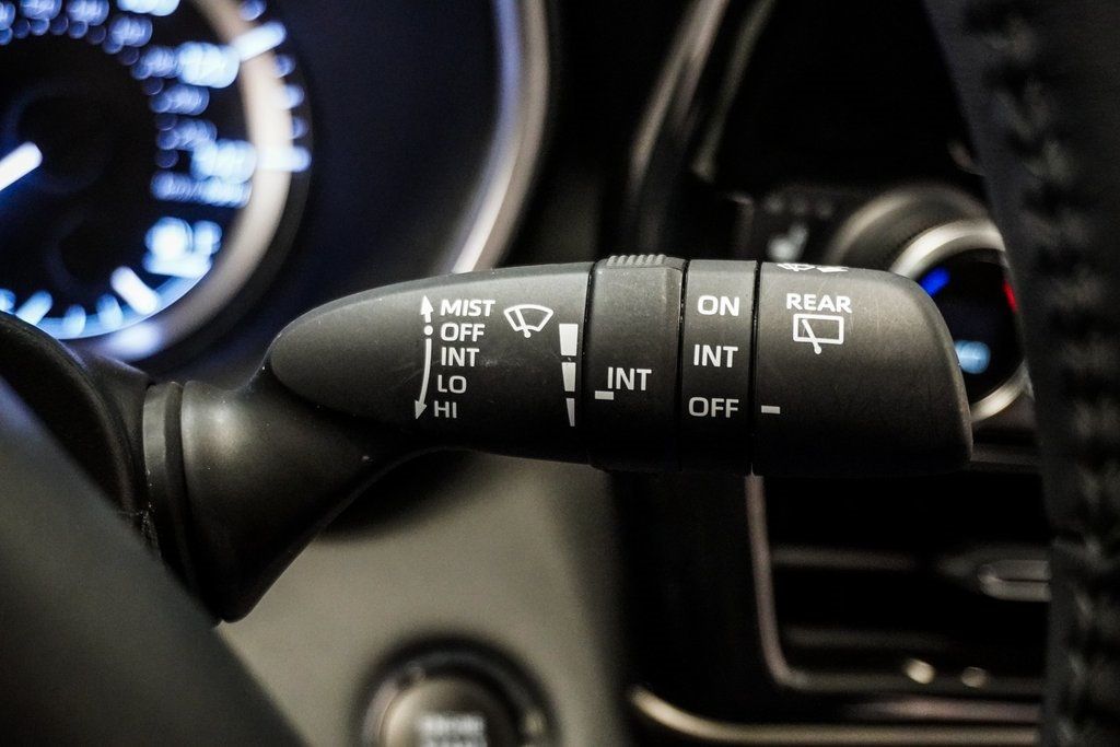 2023 Toyota Highlander XLE photo 18