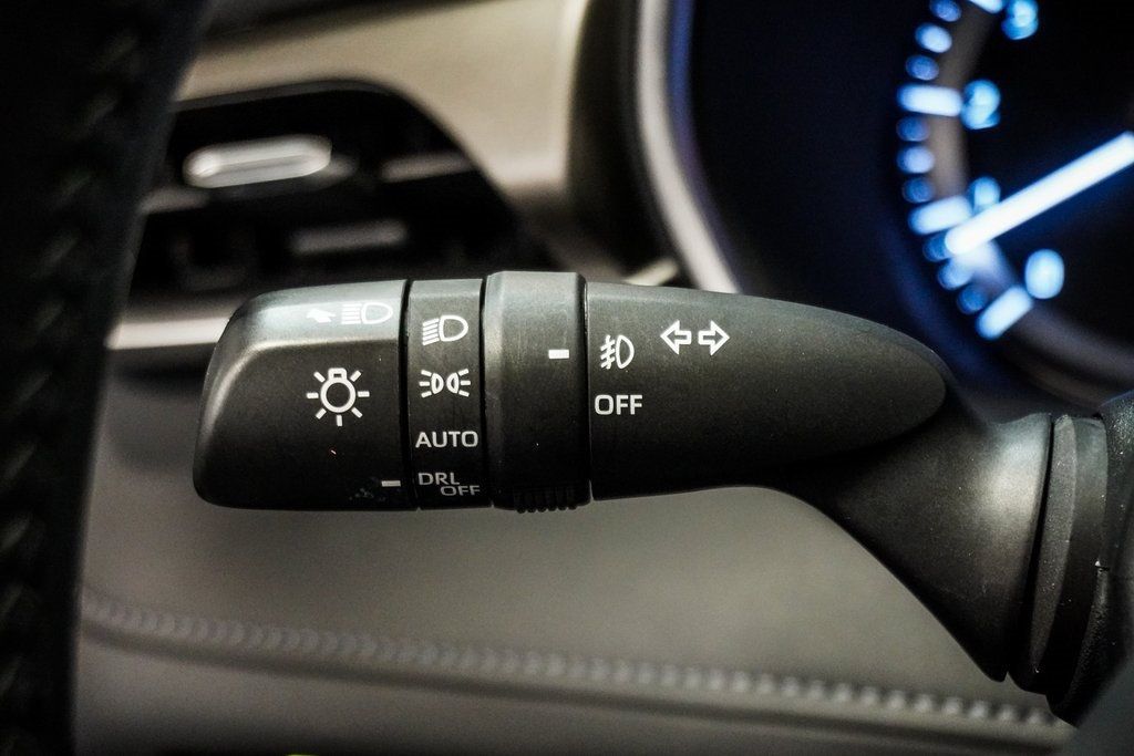 2023 Toyota Highlander XLE photo 19