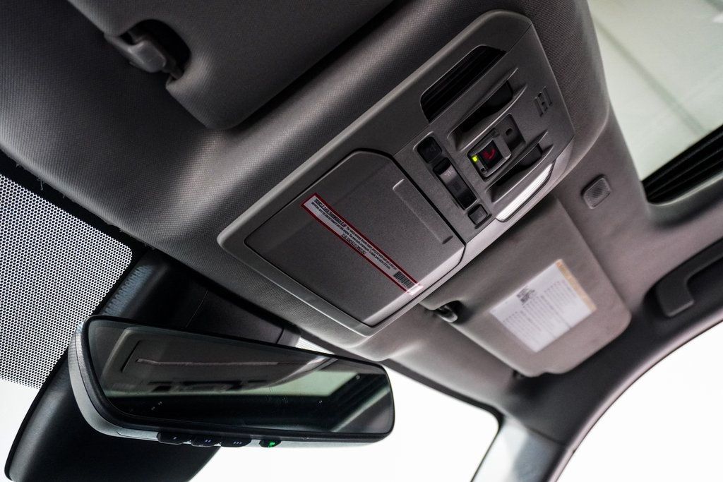 2023 Toyota Highlander XLE photo 27