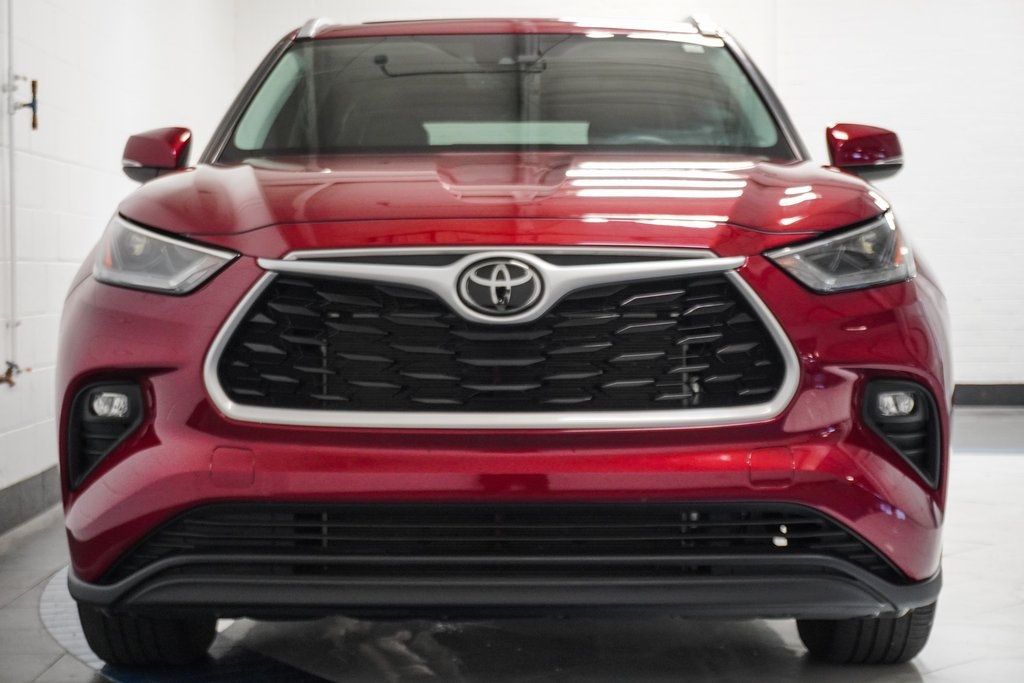 2023 Toyota Highlander XLE photo 38