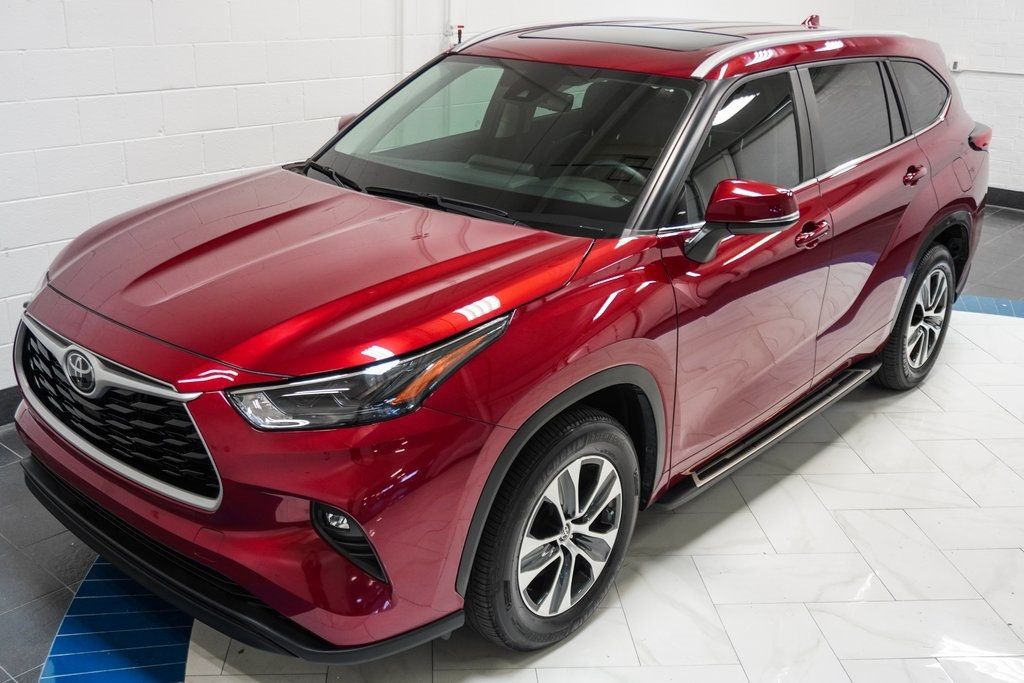 2023 Toyota Highlander XLE photo 42