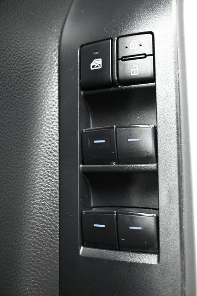 2023 Toyota Highlander XLE FWD - 23046107 - 23