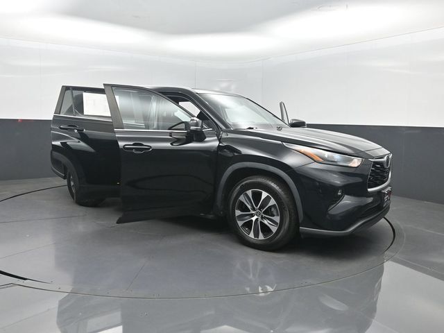2023 Toyota Highlander XLE FWD - 23046107 - 37