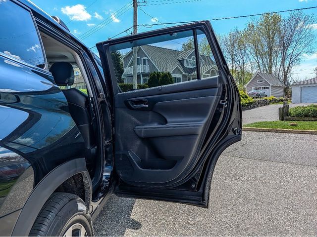2023 Toyota Highlander XLE FWD - 23011831 - 12