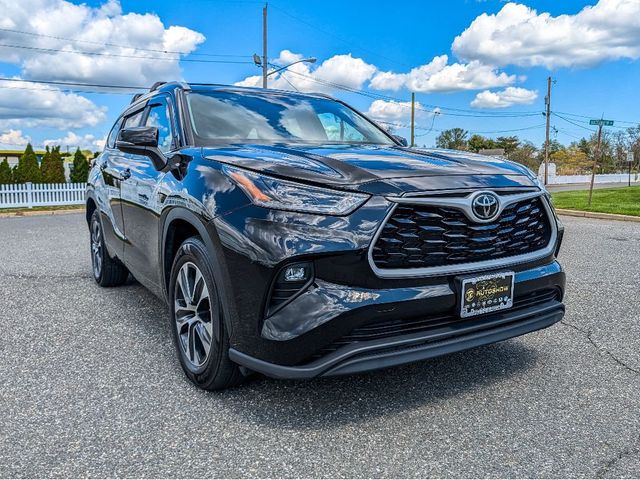 2023 Toyota Highlander XLE FWD - 23011831 - 2