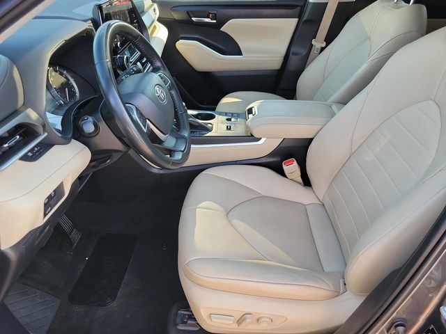2023 Toyota Highlander XLE FWD - 22960946 - 3