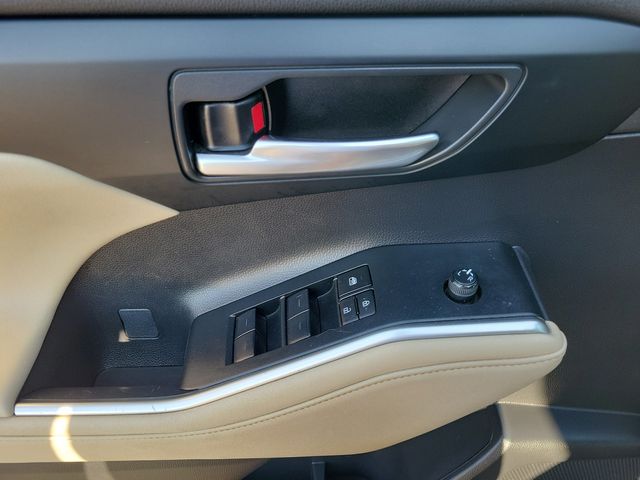 2023 Toyota Highlander XLE FWD - 22960946 - 6