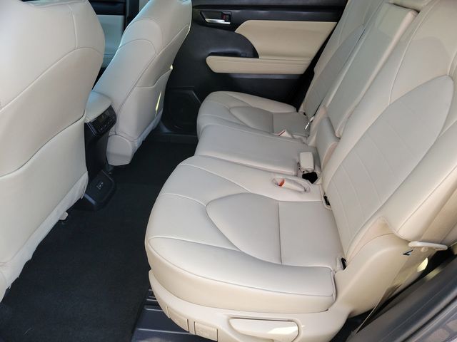 2023 Toyota Highlander XLE FWD - 22960946 - 7