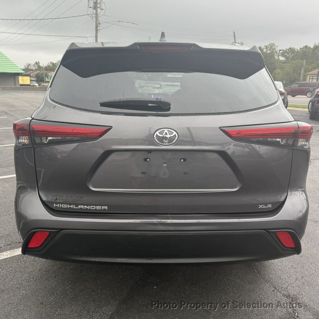 Toyota Highlander photo 14
