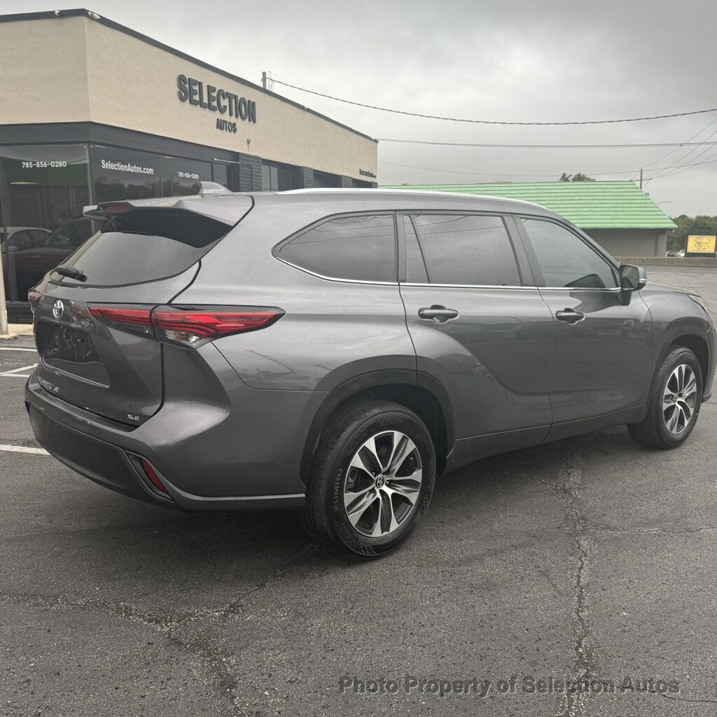 Toyota Highlander photo 18