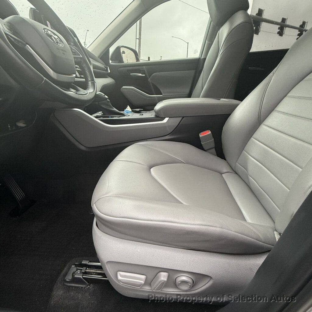 Toyota Highlander photo 22