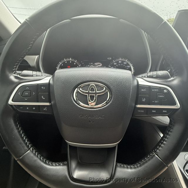 2023 Toyota Highlander XLE FWD W/NAVIGATION, PANO-ROOF & ADAPTIVE CRUISE - 23088638 - 24