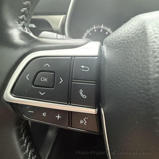 2023 Toyota Highlander XLE FWD W/NAVIGATION, PANO-ROOF & ADAPTIVE CRUISE - 23088638 - 28
