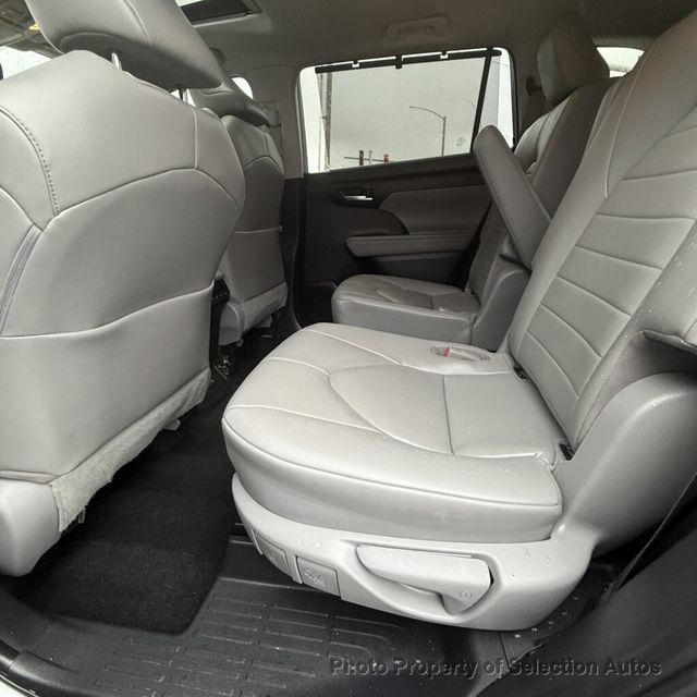 2023 Toyota Highlander XLE FWD W/NAVIGATION, PANO-ROOF & ADAPTIVE CRUISE - 23088638 - 39