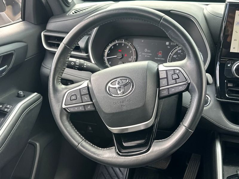 2023 Toyota Highlander XSE AWD - 23059956 - 17