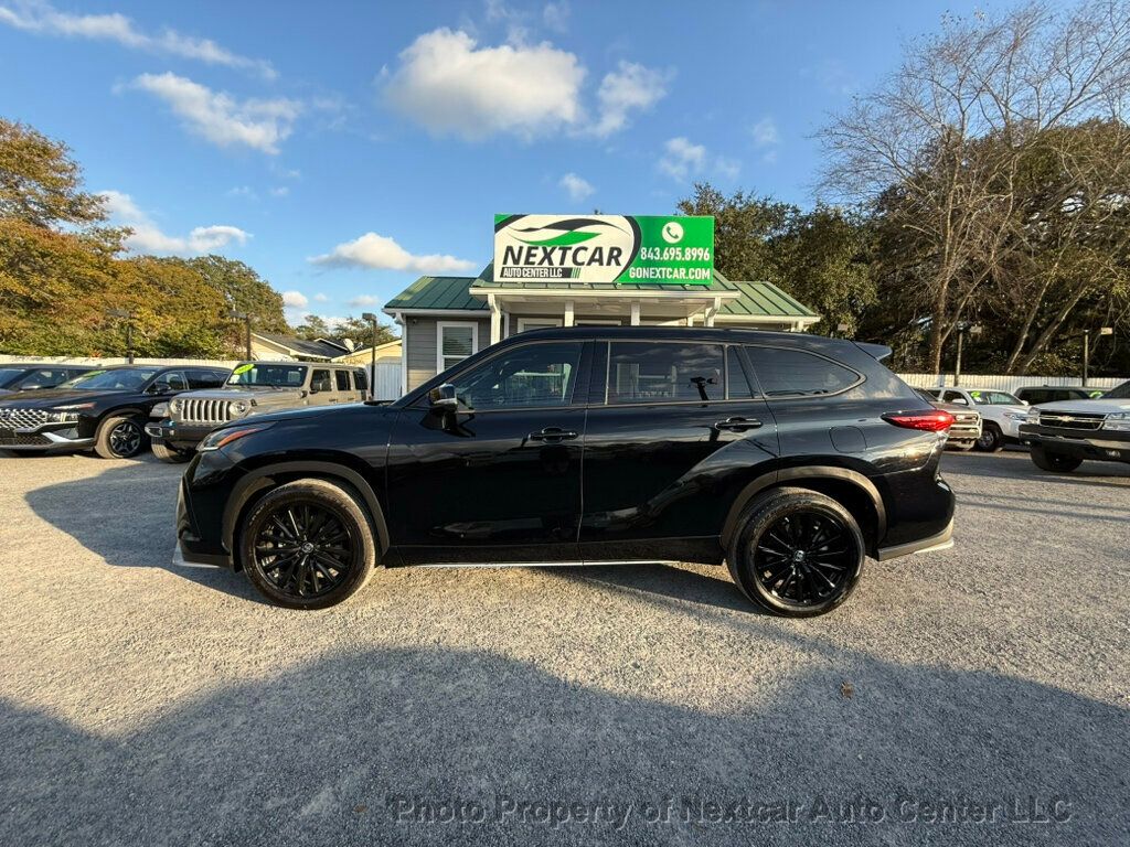 2023 Toyota Highlander XSE photo 2