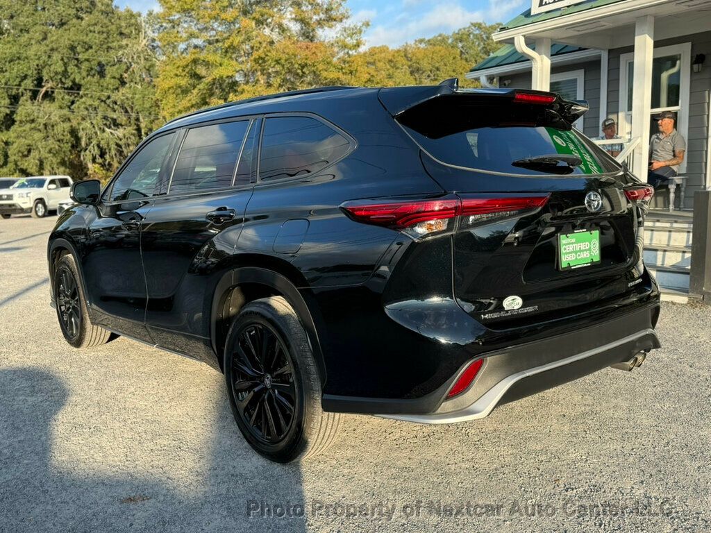 2023 Toyota Highlander XSE photo 3